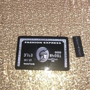 Fashion express bag. Clutch with chain strap.